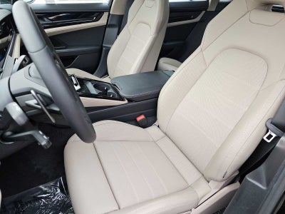 2025 Porsche Panamera 4