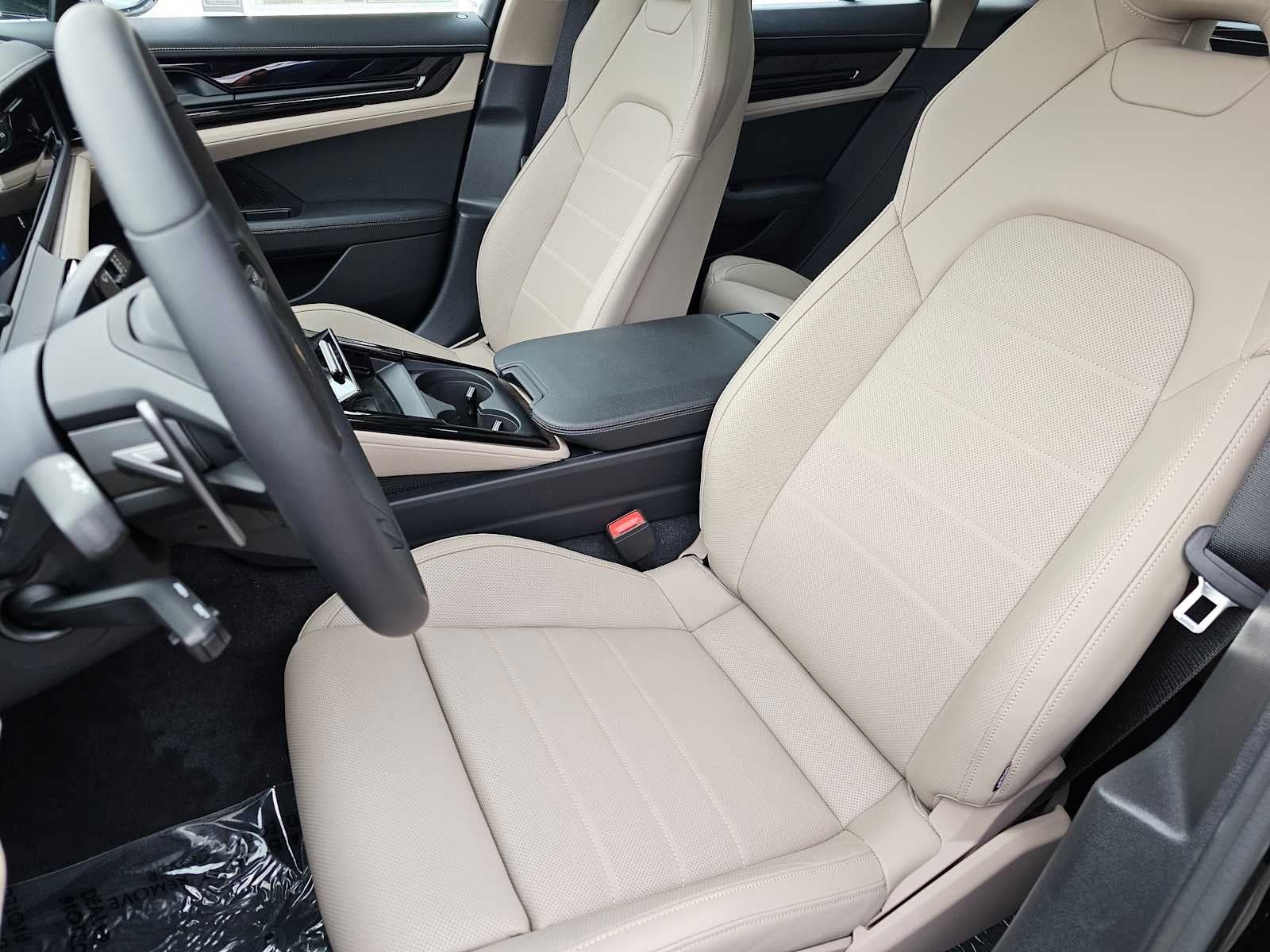 2025 Porsche Panamera 4