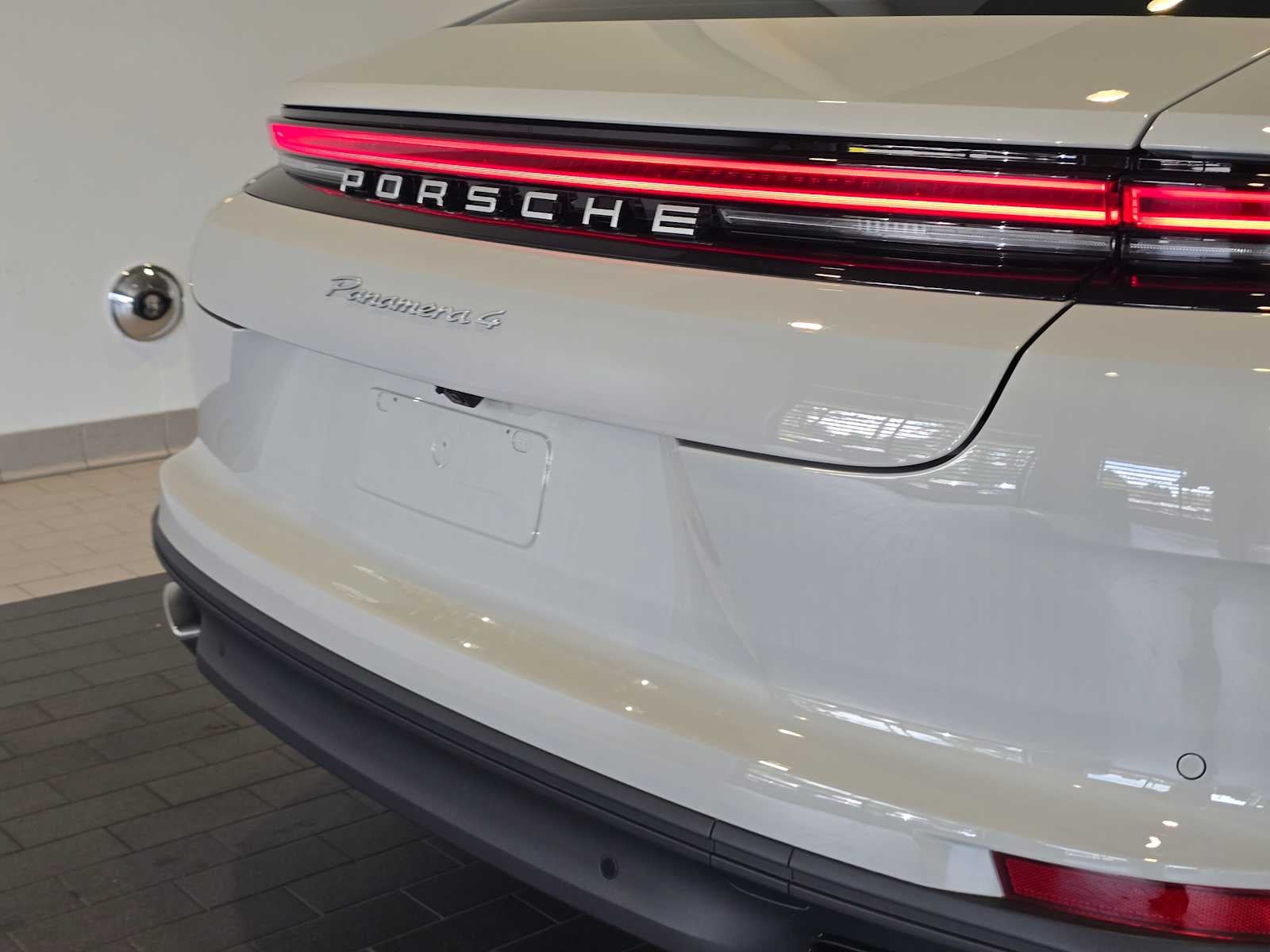 2025 Porsche Panamera Panamera 4
