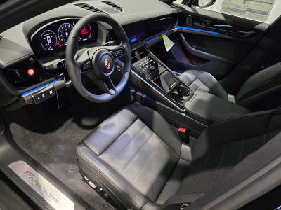 2026 Porsche Panamera Base