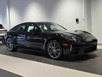 2026 Porsche Panamera Base