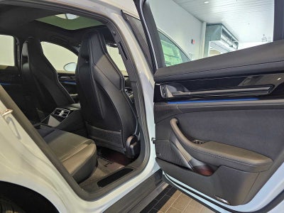 2025 Porsche Panamera 4