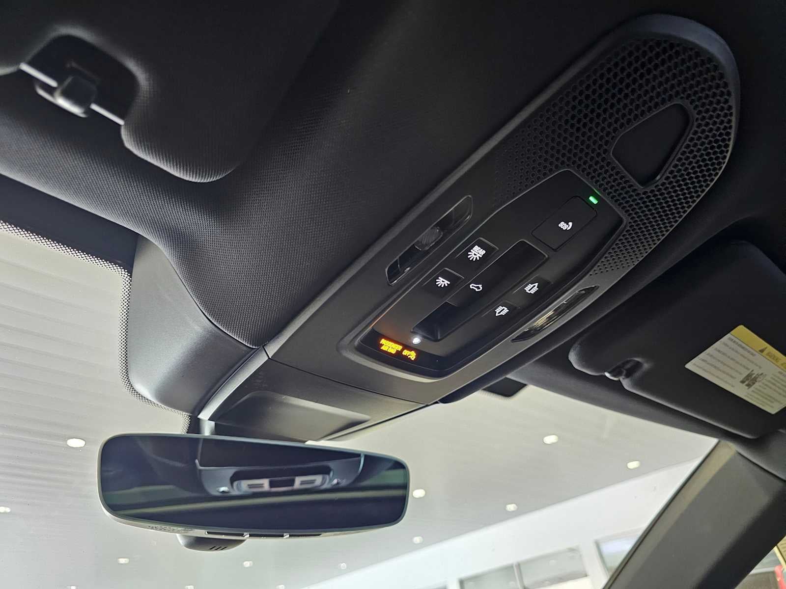 2025 Porsche Panamera 4