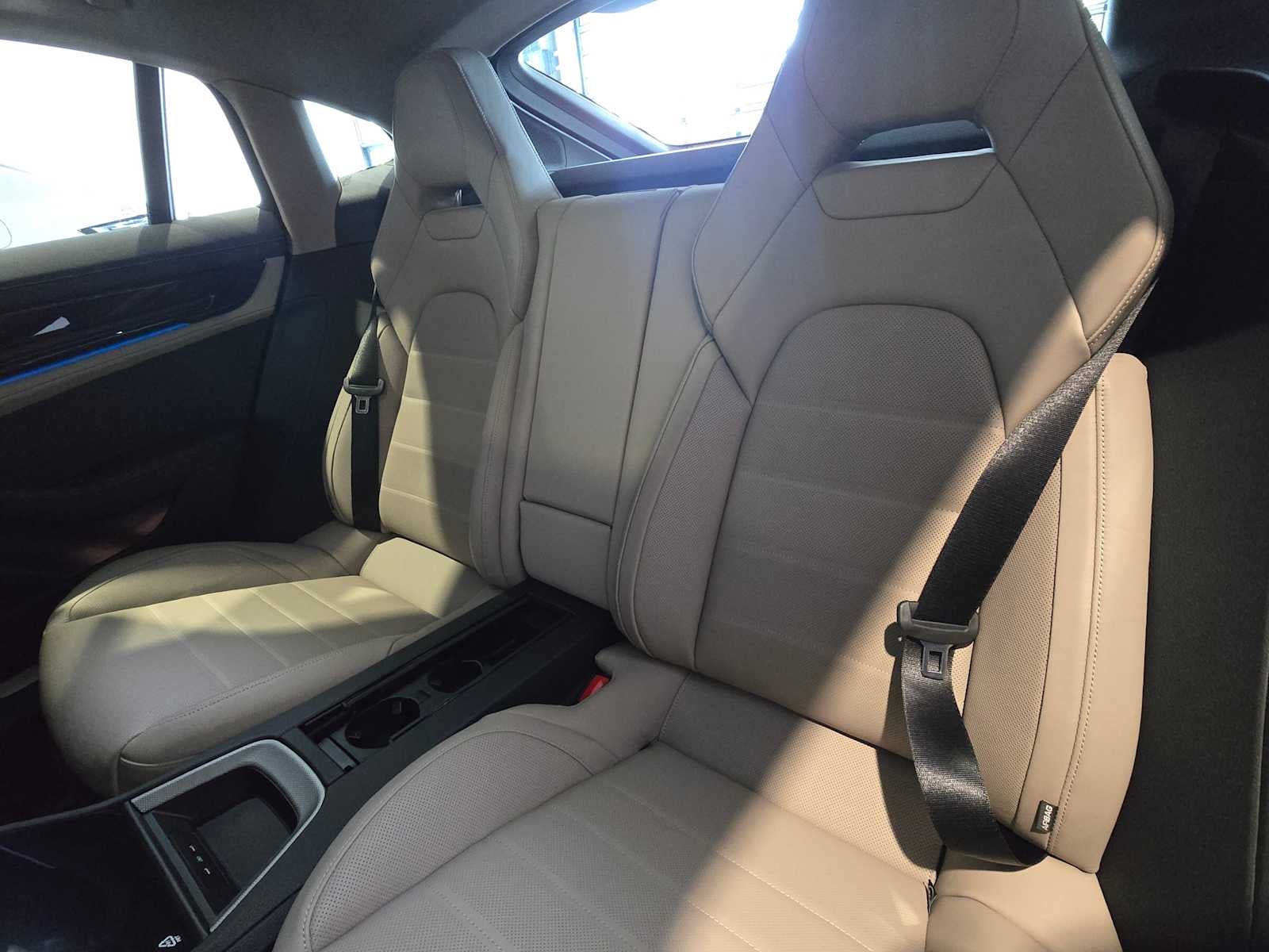 2026 Porsche Panamera Panamera 4