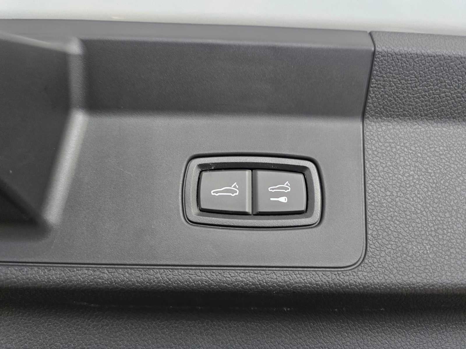 2024 Porsche Panamera 4