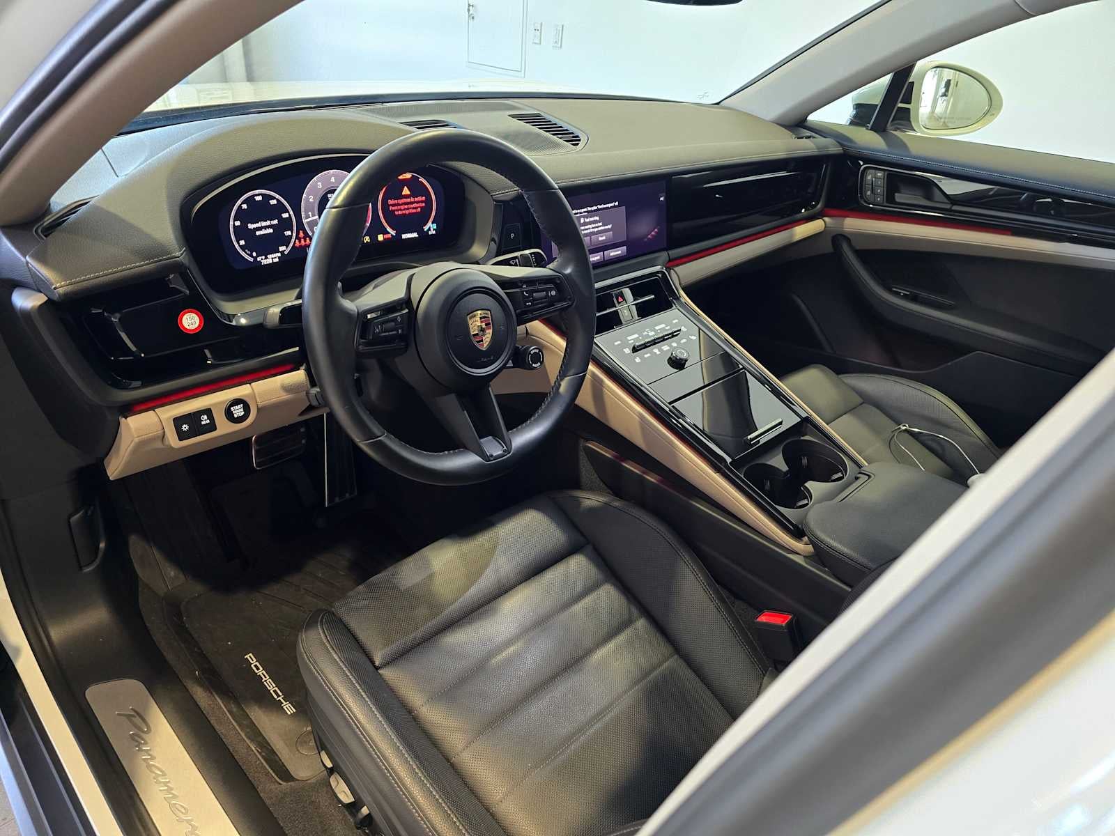 2024 Porsche Panamera 4