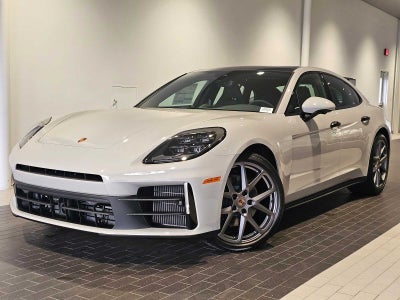 2025 Porsche Panamera 4