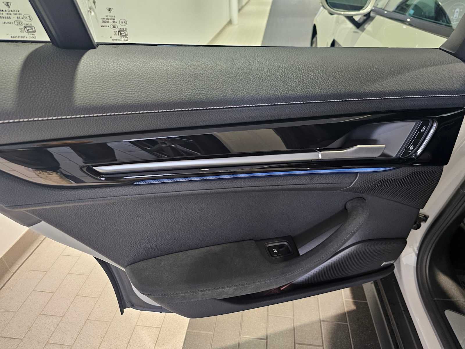 2025 Porsche Panamera 4