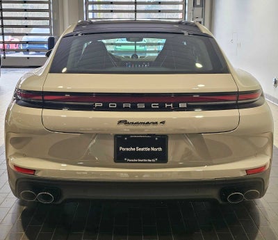 2025 Porsche Panamera 4
