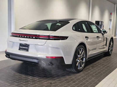 2025 Porsche Panamera 4