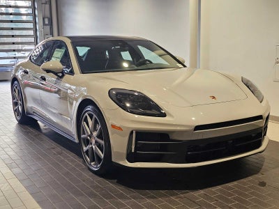 2025 Porsche Panamera 4