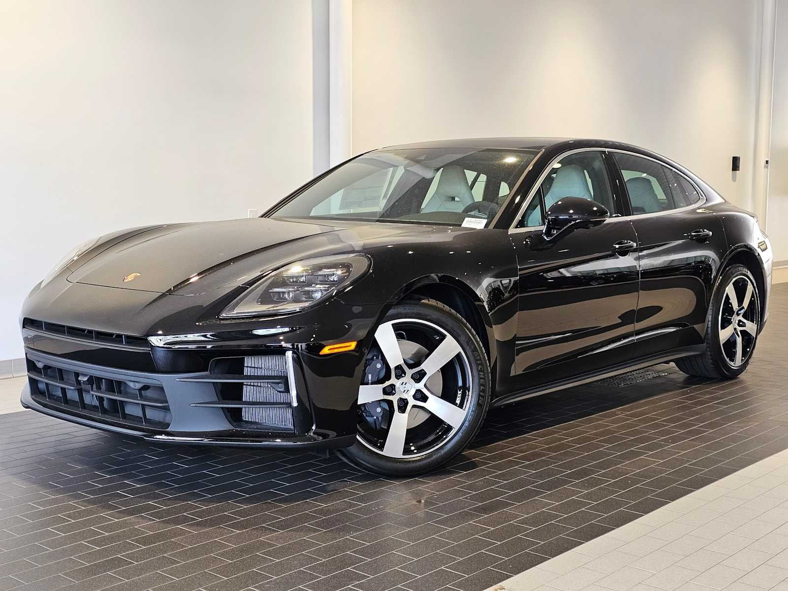 2025 Porsche Panamera Base