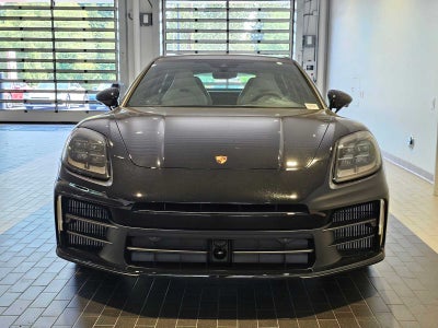 2025 Porsche Panamera Base