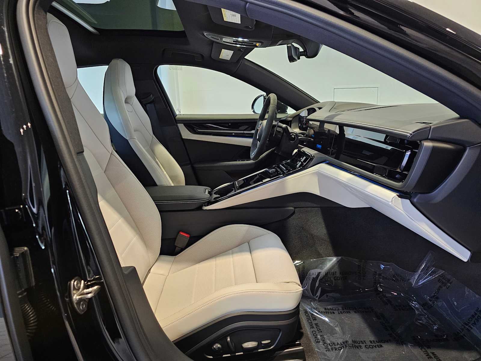 2025 Porsche Panamera Base