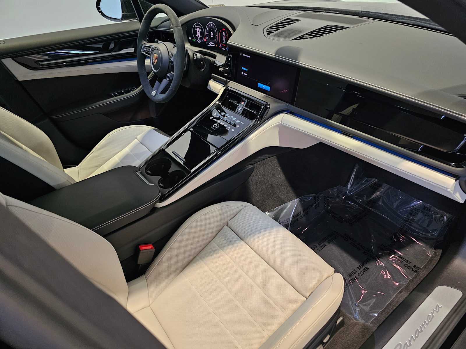 2025 Porsche Panamera Base