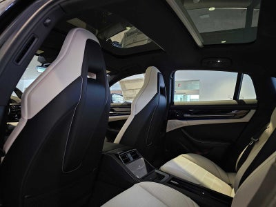 2025 Porsche Panamera Base