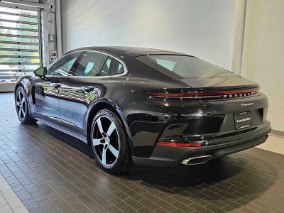 2025 Porsche Panamera Base