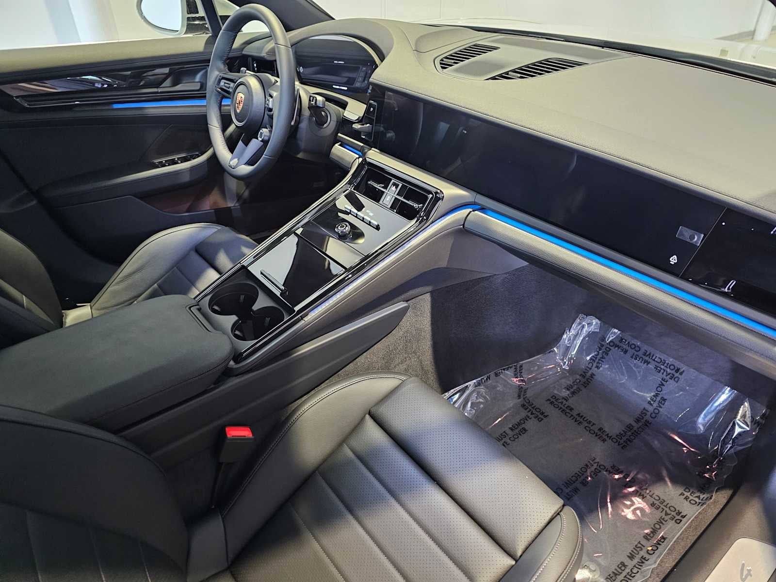 2025 Porsche Panamera 4