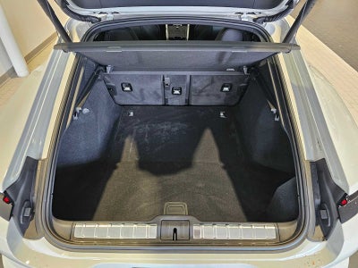 2025 Porsche Panamera 4