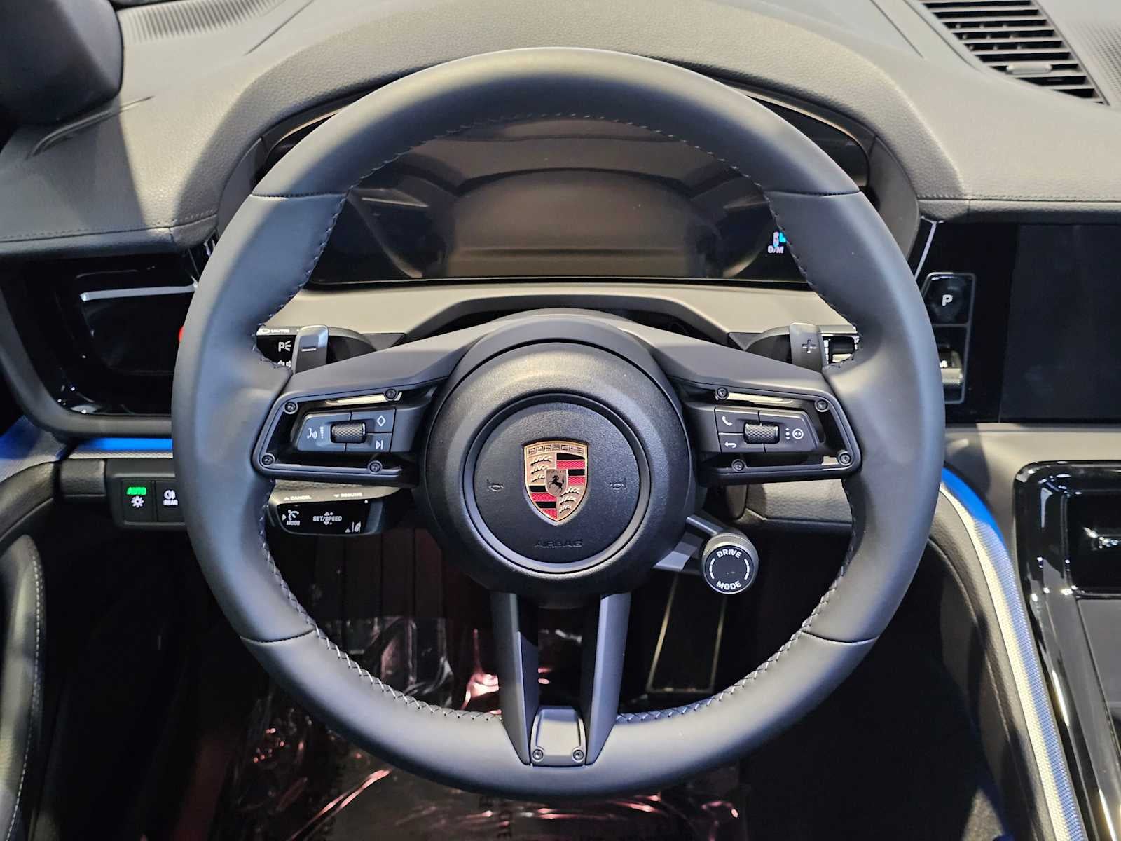 2025 Porsche Panamera 4