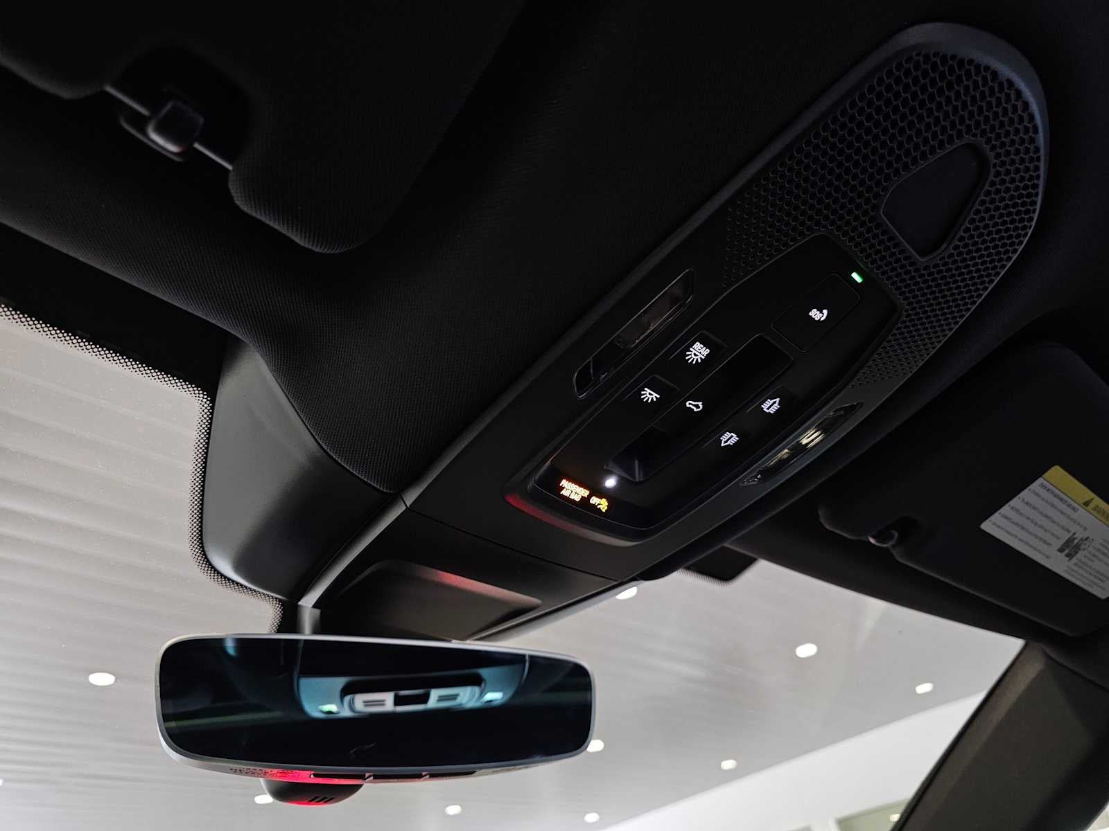 2025 Porsche Panamera 4