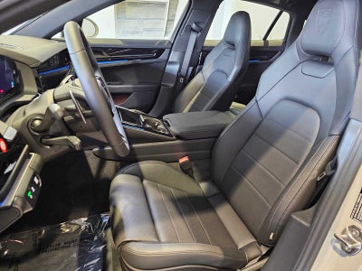 2025 Porsche Panamera 4