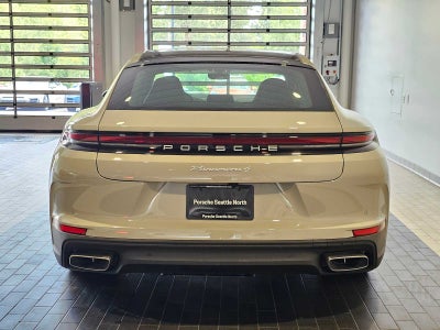 2025 Porsche Panamera 4