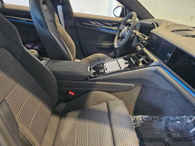 2024 Porsche Panamera 4