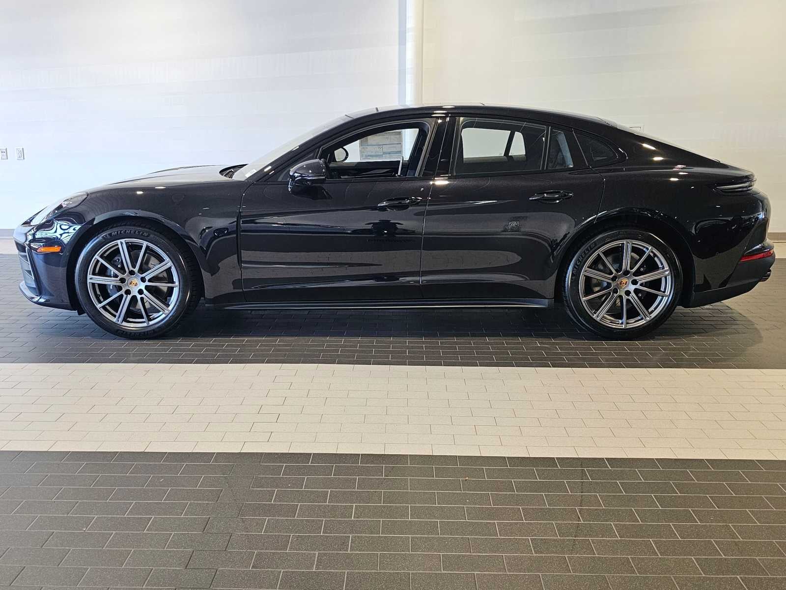 2024 Porsche Panamera 4