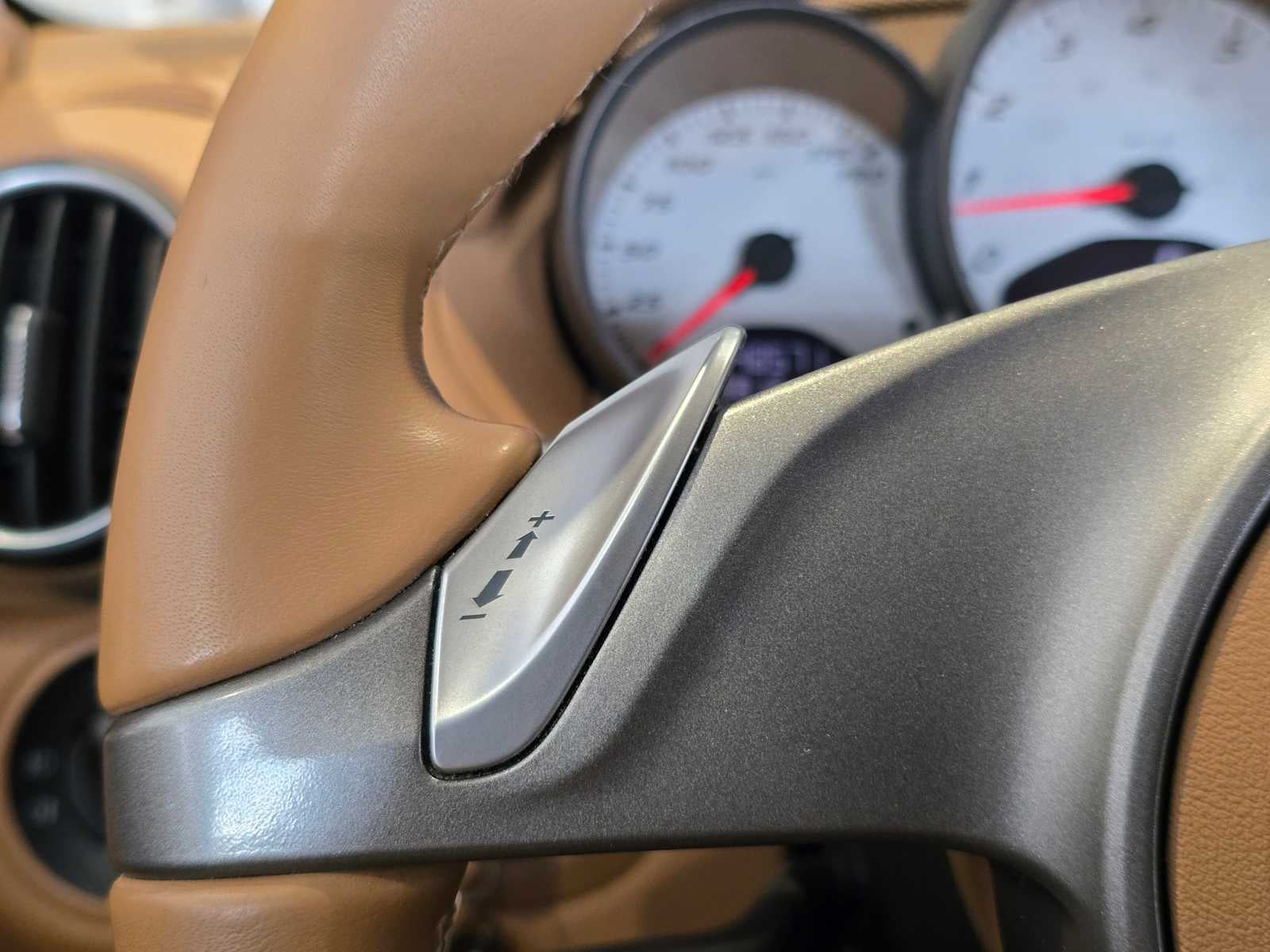 2010 Porsche Cayman S