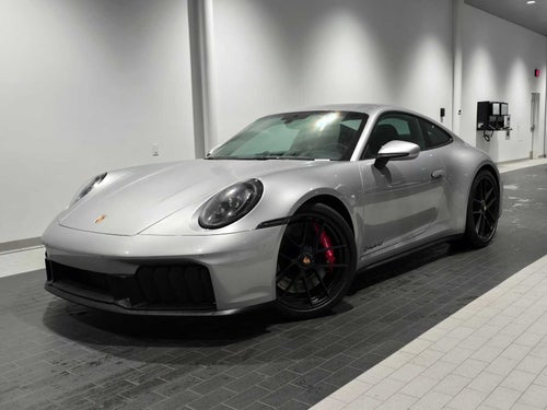2025 Porsche 911 Carrera 4 GTS