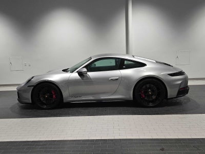 2025 Porsche 911 Carrera 4 GTS