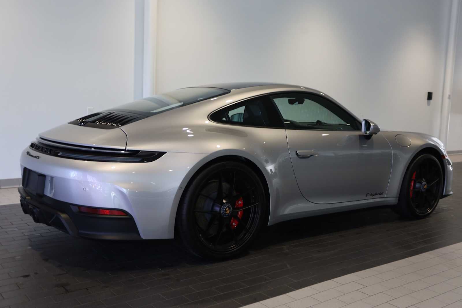 2025 Porsche 911 911 Carrera GTS