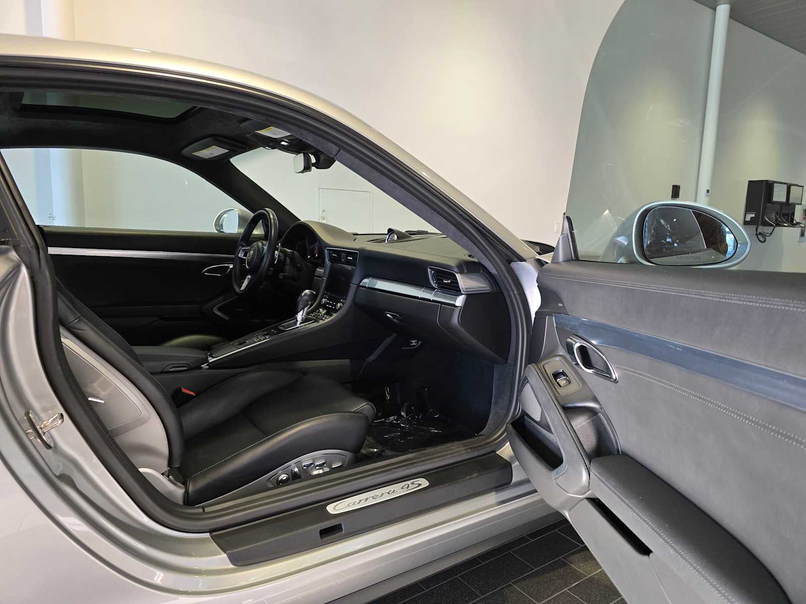 2017 Porsche 911 Carrera 4S