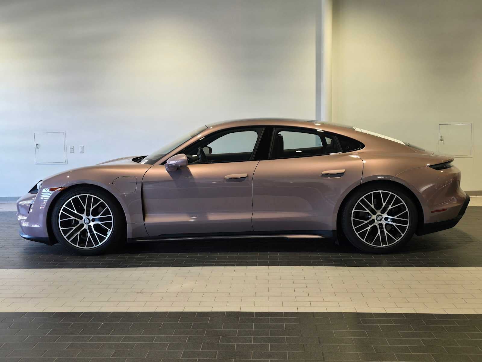 2024 Porsche Taycan 4S