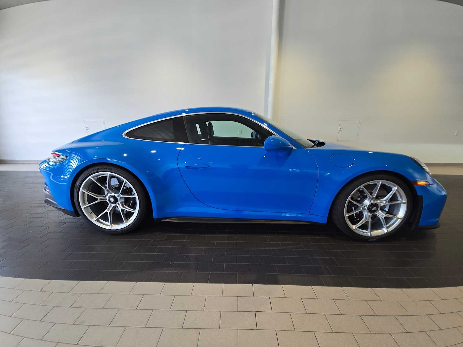 2022 Porsche 911 911 GT3 with Touring Package