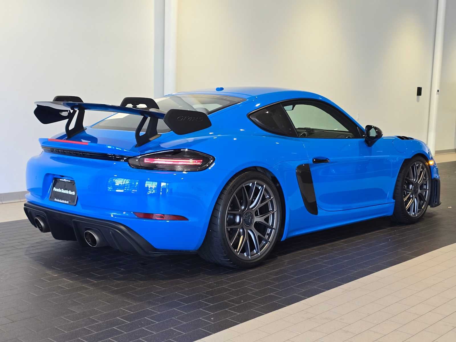 2023 Porsche 718 Cayman GT4 RS