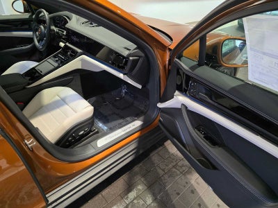 2026 Porsche Panamera 4 E-Hybrid