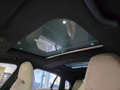 2026 Porsche Panamera 4 E-Hybrid