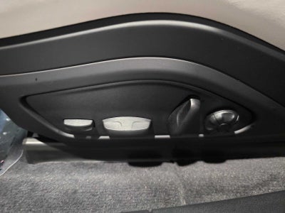 2026 Porsche Panamera 4 E-Hybrid