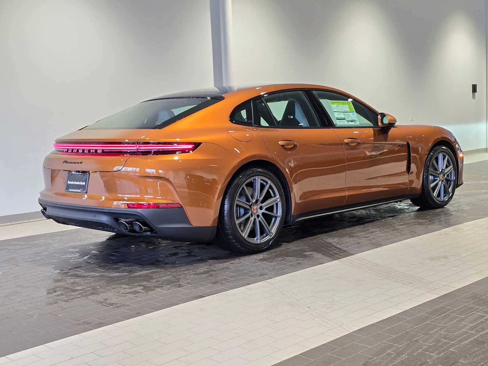 2026 Porsche Panamera 4 E-Hybrid