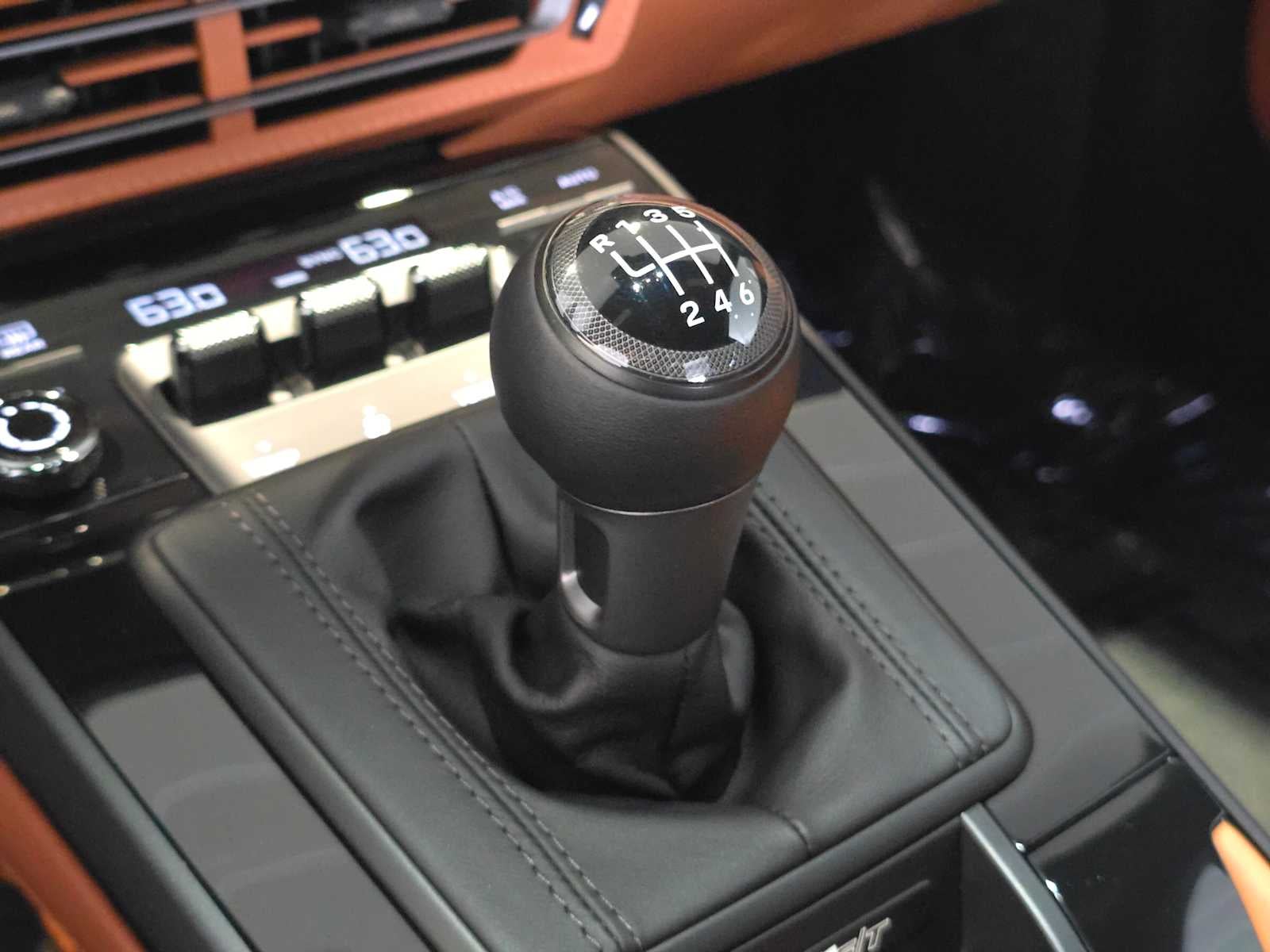 2024 Porsche 911 S/T