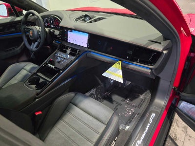 2026 Porsche Panamera GTS