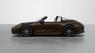 2026 Porsche 911 4 GTS