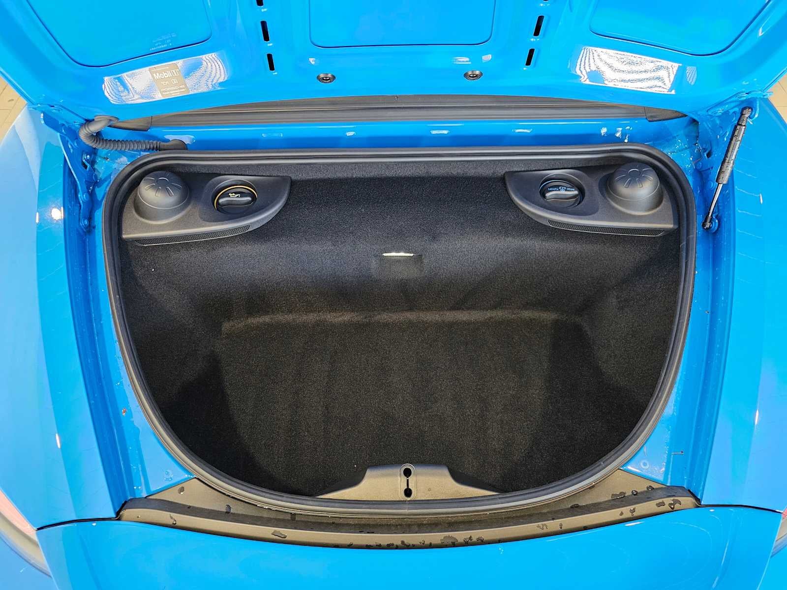 2025 Porsche 718 Boxster S