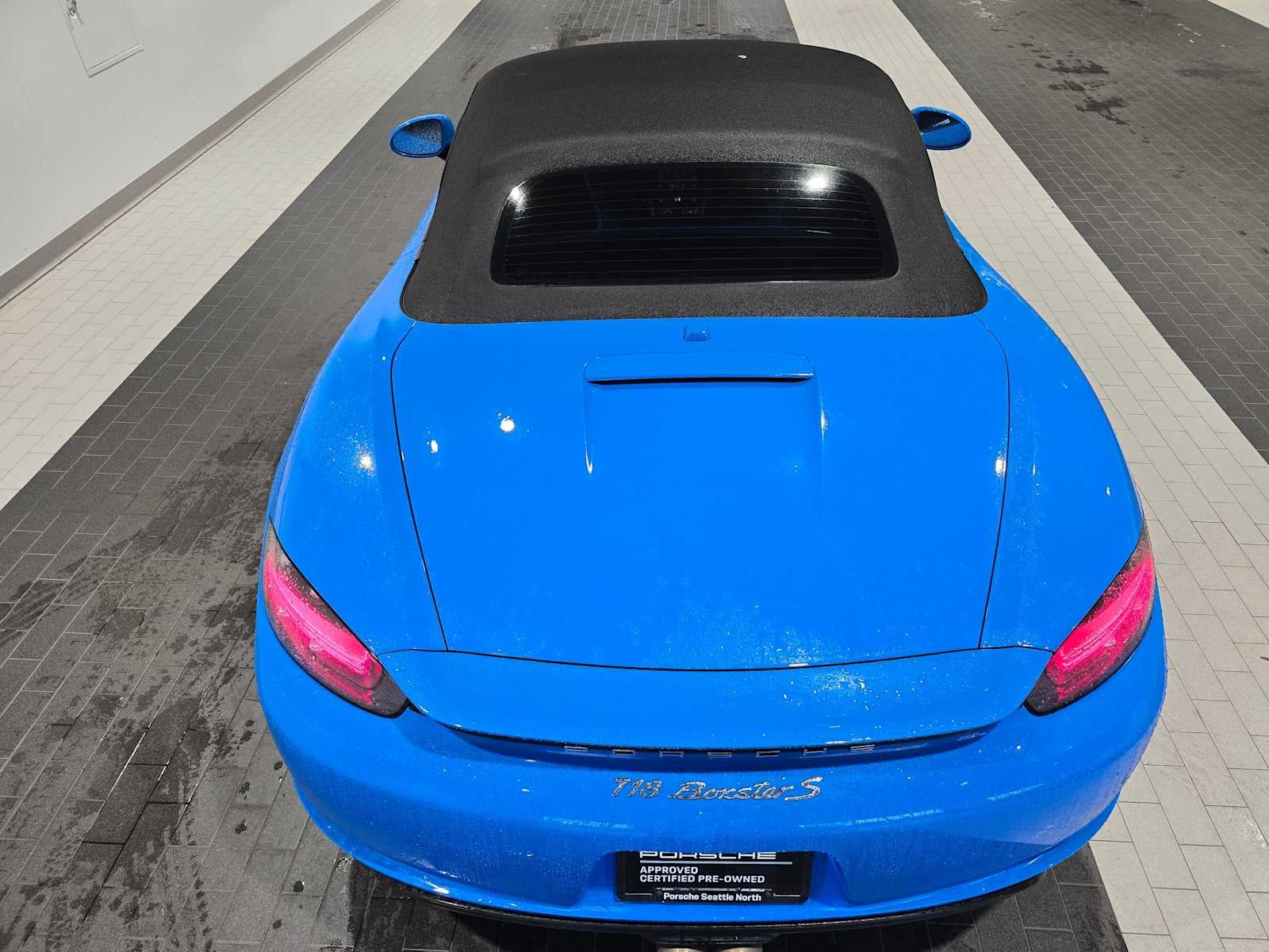 2024 Porsche 718 Boxster S