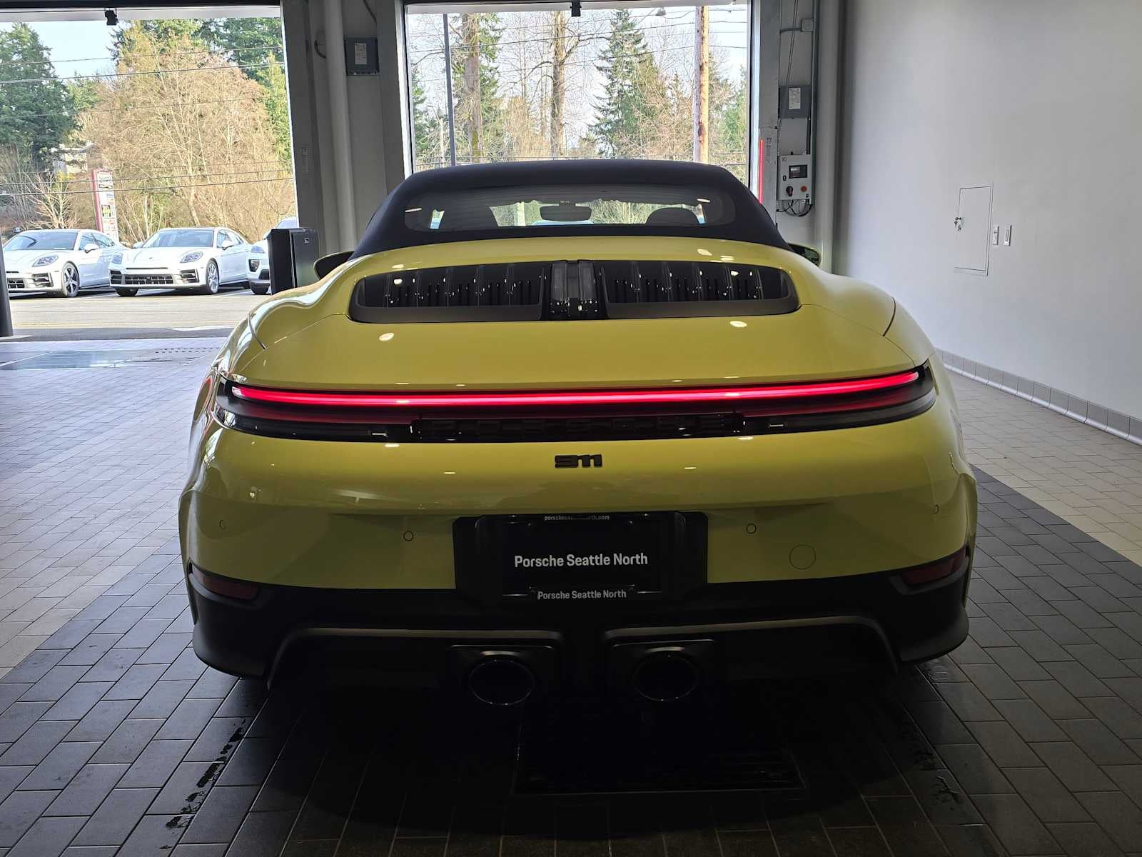 2026 Porsche 911 Carrera 4 GTS