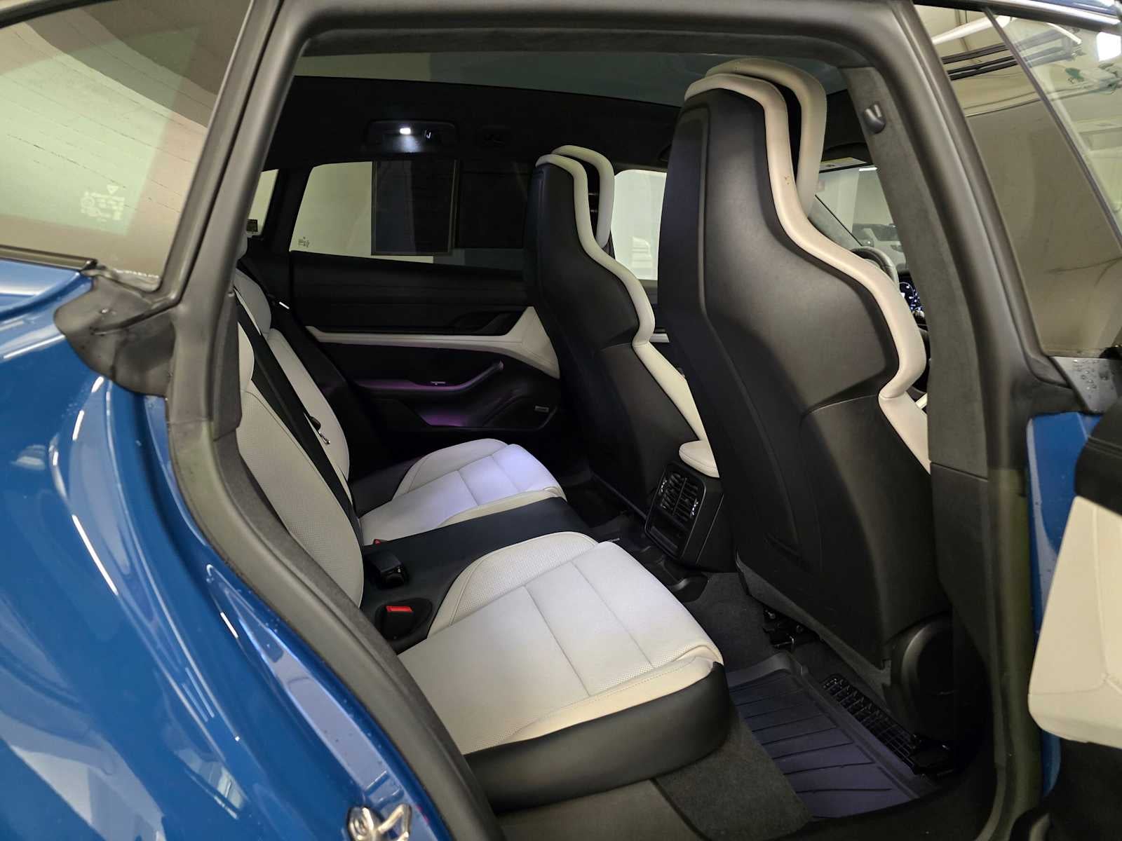 2024 Porsche Taycan GTS