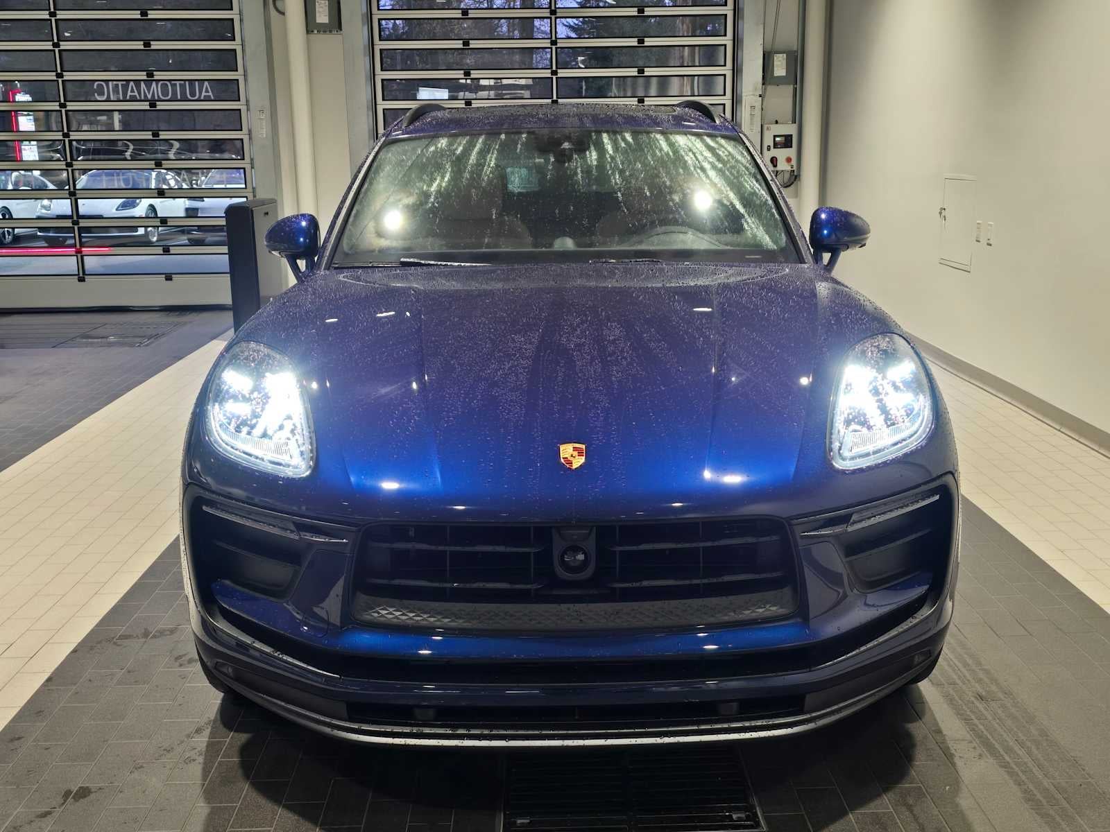 2026 Porsche Macan Base