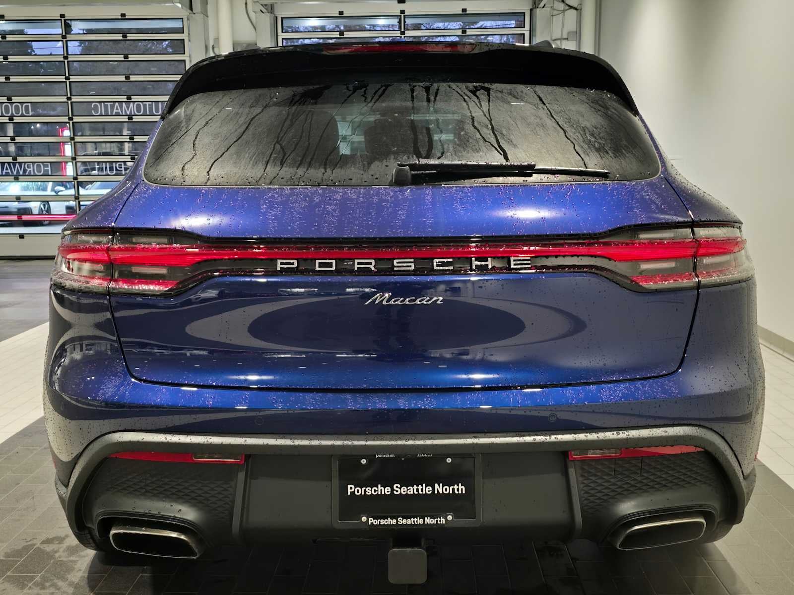 2026 Porsche Macan Base